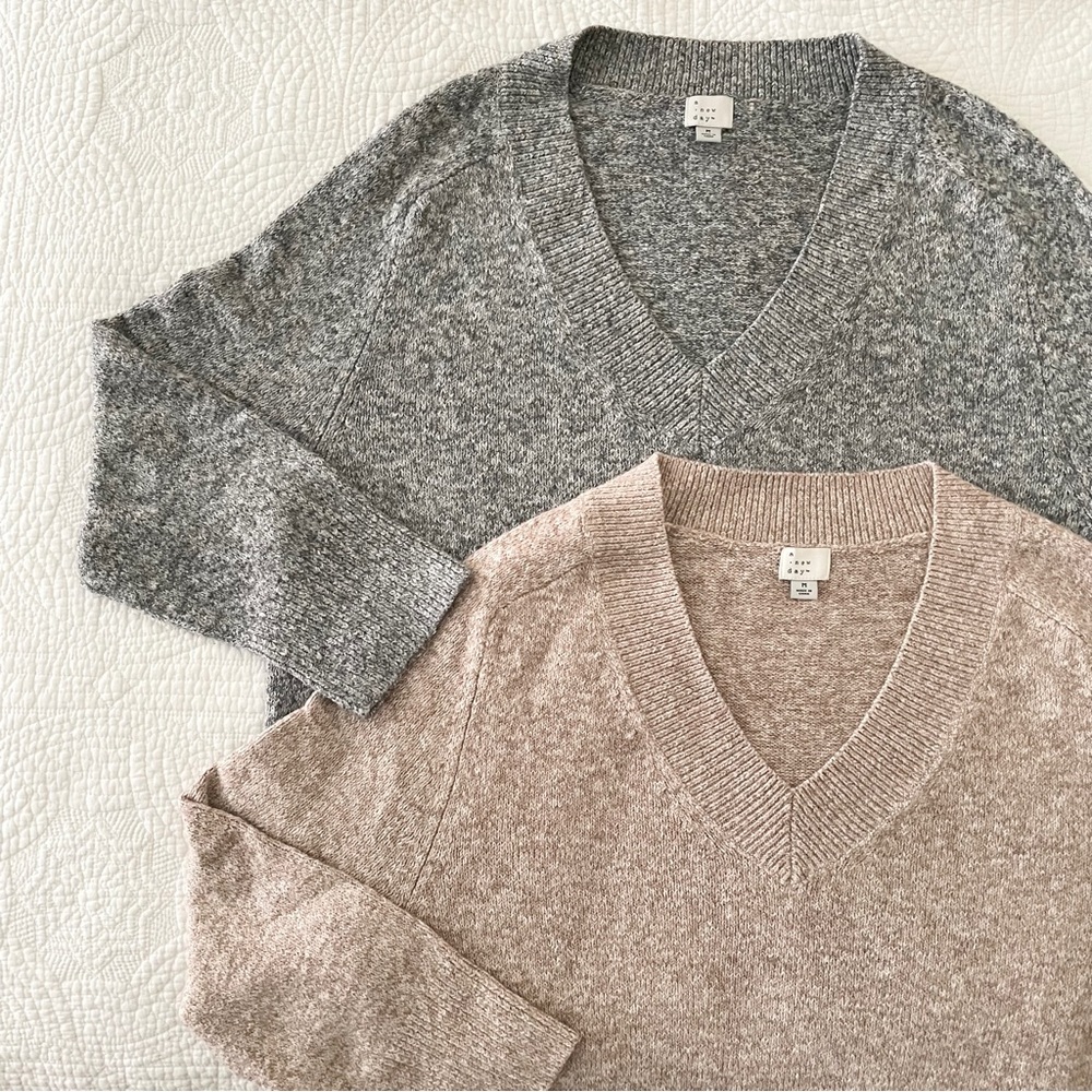 A New Day Women's V-Neck Sweater Set - Grey and Oatmeal Size M